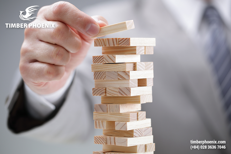 Quản lý rủi ro và phản hồi trong vòng đời sản phẩm gỗ.